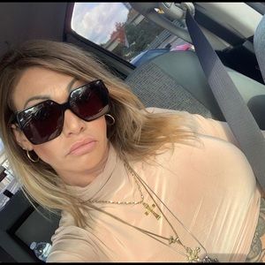 Meet your Posher, Kristina